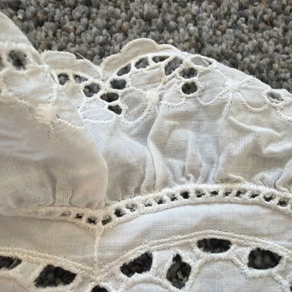 Vintage White Cotton Dresser Scarf Doily Embroidered Floral Lace Trim 14